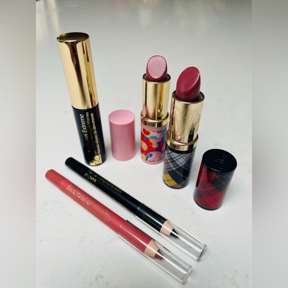 Este Lauder Luxurious Lipstick Set black máscara,lip liner with black eyeliner - Picture 1 of 4